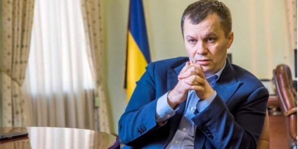 Минист Гончарука пожаловался на "нищенскую" зарплату