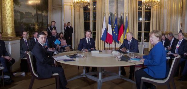 «Вова лжет даже молча»: о чем рассказали жесты Путина и Зеленского на саммите