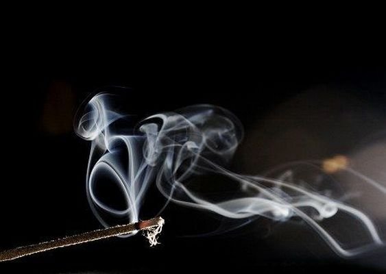 В Луцке парень покурил табак со «специями» и через несколько часов умер