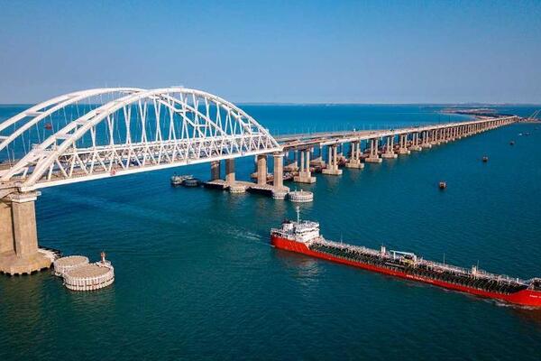 Наплевали на геологию: вся правда о причинах закрытия Крымского моста