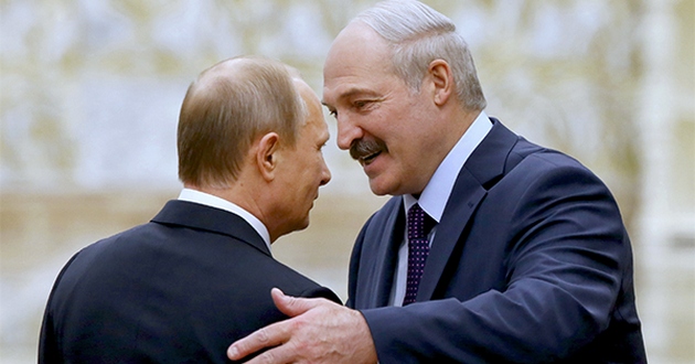 Путин «добивает» Лукашенко: Запад впервые наблюдает столь масштабную спецоперацию