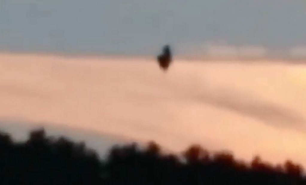 В городе Сиракузы видели НЛО в виде летающей ступы. ВИДЕО