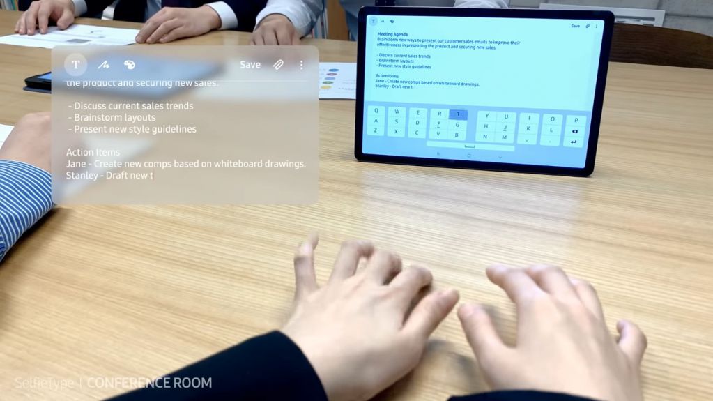 Виртуальную клавиатуру для смартфонов показали в Samsung. ВИДЕО