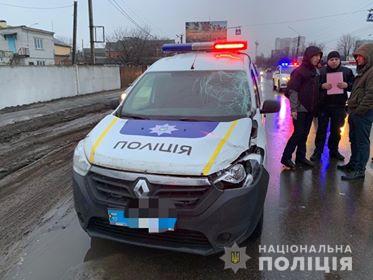 На Киевщине полицейские на служебном авто сбили насмерть мужчину
