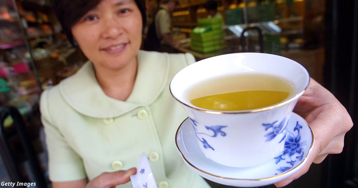 Учёные объяснили, почему надо пить зелёный чай, а не чёрный