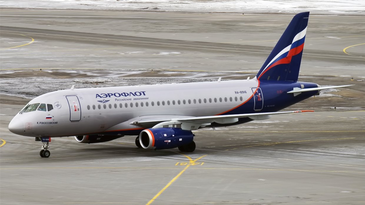 «Долго кружили над Москвой». Новое ЧП с Sukhoi Superjet: подробности. ФОТО