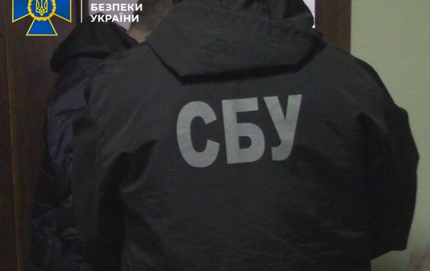 Выводил более 500 млн гривен ежемесячно: СБУ устроила обыски у главного налоговика Украины 
