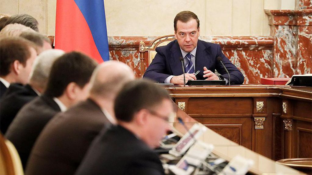 Реакция путинских министров на новость об отставке попала на видео