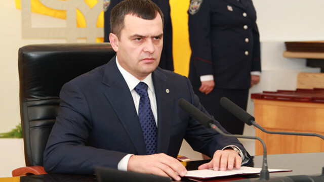 В Севастополе экс-министр МВД Виталий Захарченко собрал более 150 бывших бойцов подразделения «Беркут»