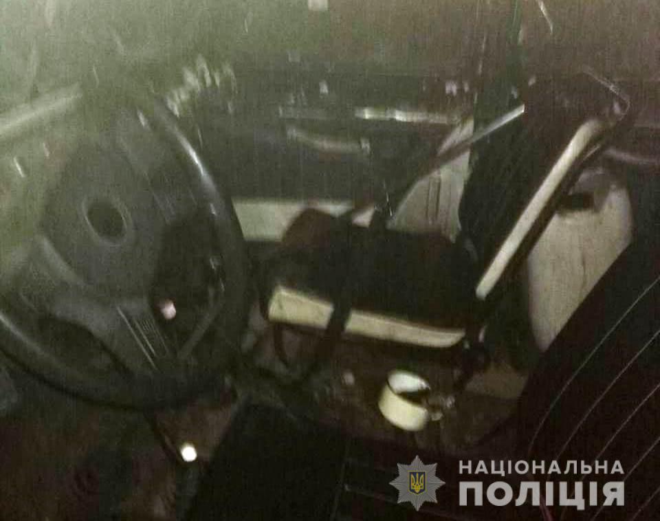«Как раз ехал в полицию»: киевские копы остановили авто с трупом в салоне. ФОТО