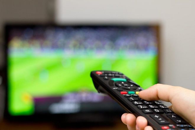 Украинцев предупредили о росте цен на услуги крупного спутникового оператора телевидения
