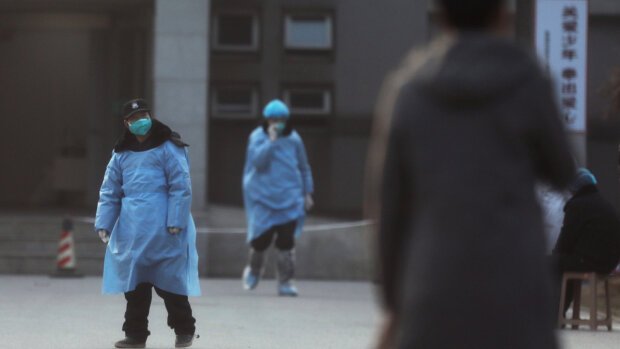 Медсестра из Китая опубликовала ВИДЕО реальных масштабов коронавируса