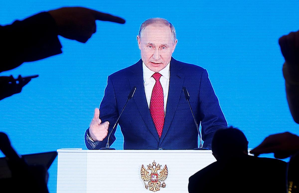 Осознал провал Кремля: военный эксперт раскрыл план «Б» Путина на Донбассе