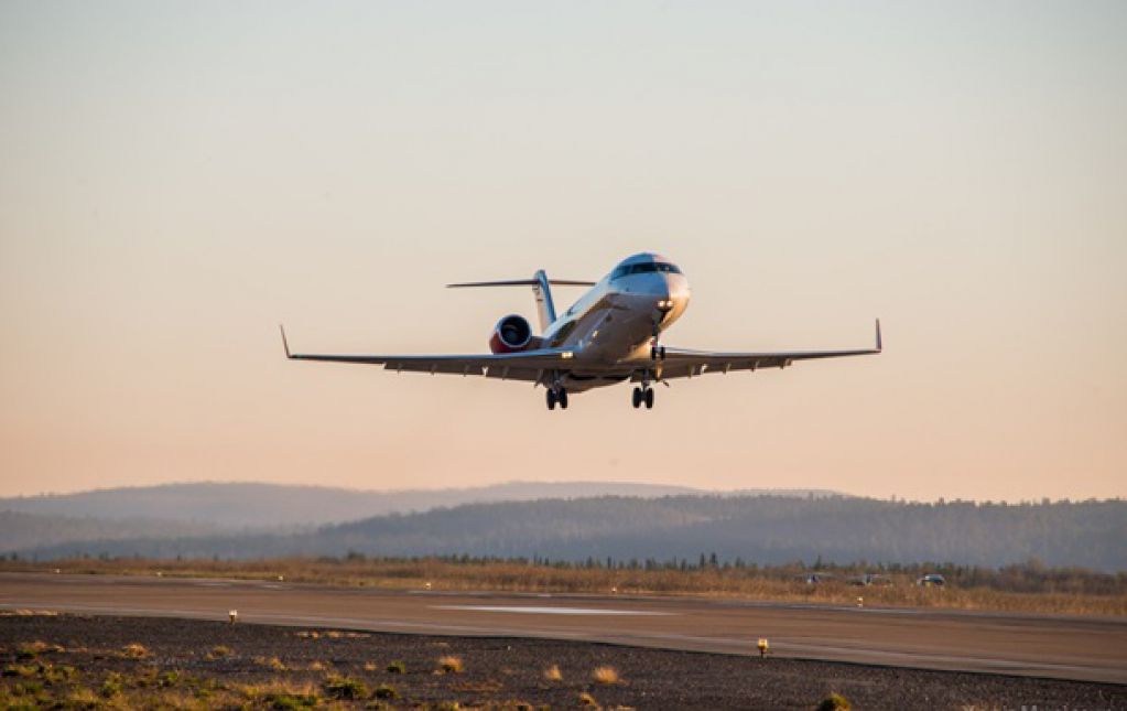 Лайнер Bombardier чуть не угробил 32 пассажиров: проведена эстренная посадка