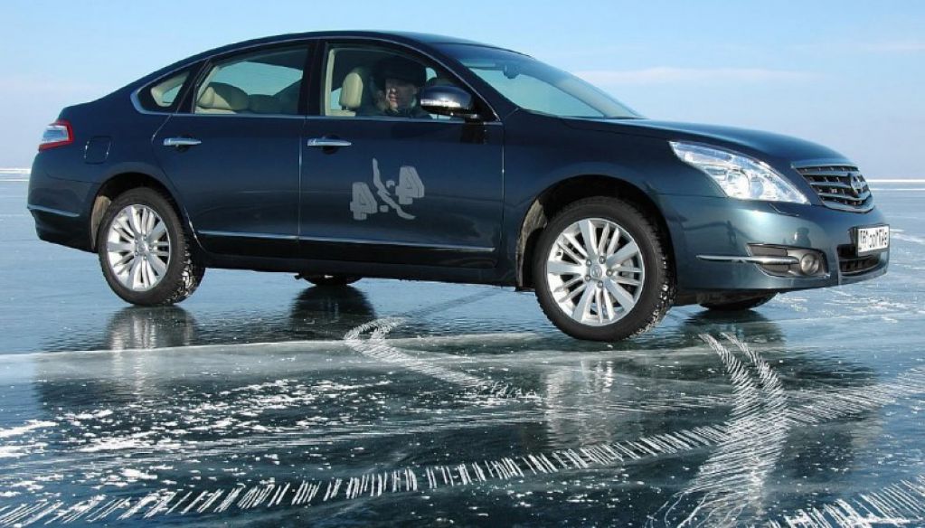 Как нельзя тормозить в гололед: три вредных совета