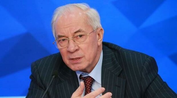 В Сети показали ФОТО новой «хатынки» Азарова на Рублевке