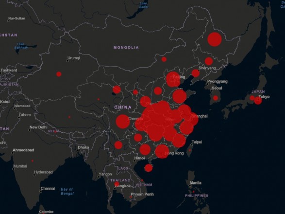 Число жертв коронавируса в Китае перевалило за 900 человек