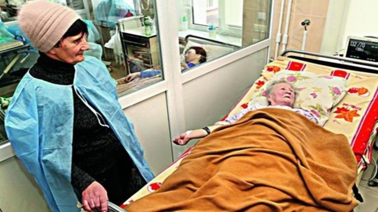 "Видела Царствие Небесное". 83-летняя бабушка украинка ожила два раза после клинической смерти