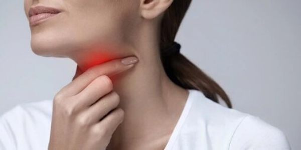 Как быстро избавиться от боли в горле без похода к врачу