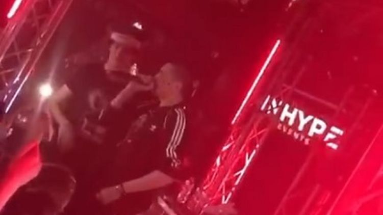 "Русские в Лондоне!": парень, похожий на сына Порошенко, вышел к российскому рэперу