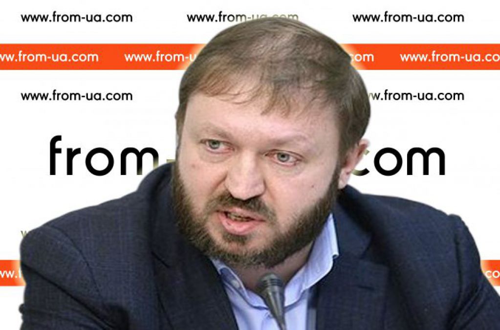 Василий Горбаль. Кабмину надо бить «в колокола»: кризис начинается с падения грузоперевозок