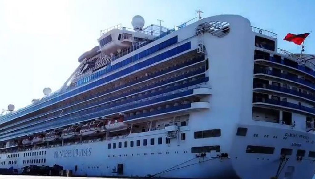 Украинцы с Diamond Princess объяснили, почему отказываются возвращаться на родину