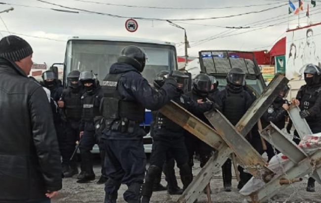 В Харькове прошли массовые задержания из-за столкновений на рынке 