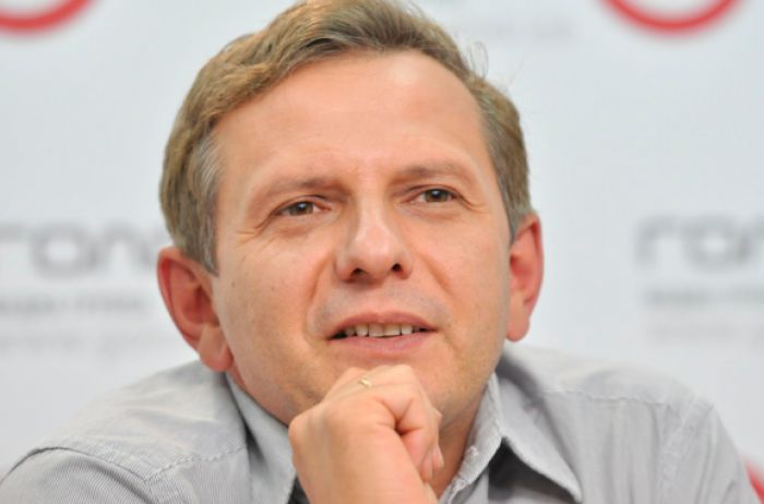 Олег Устенко. Небольшие девальвационные колебания 
