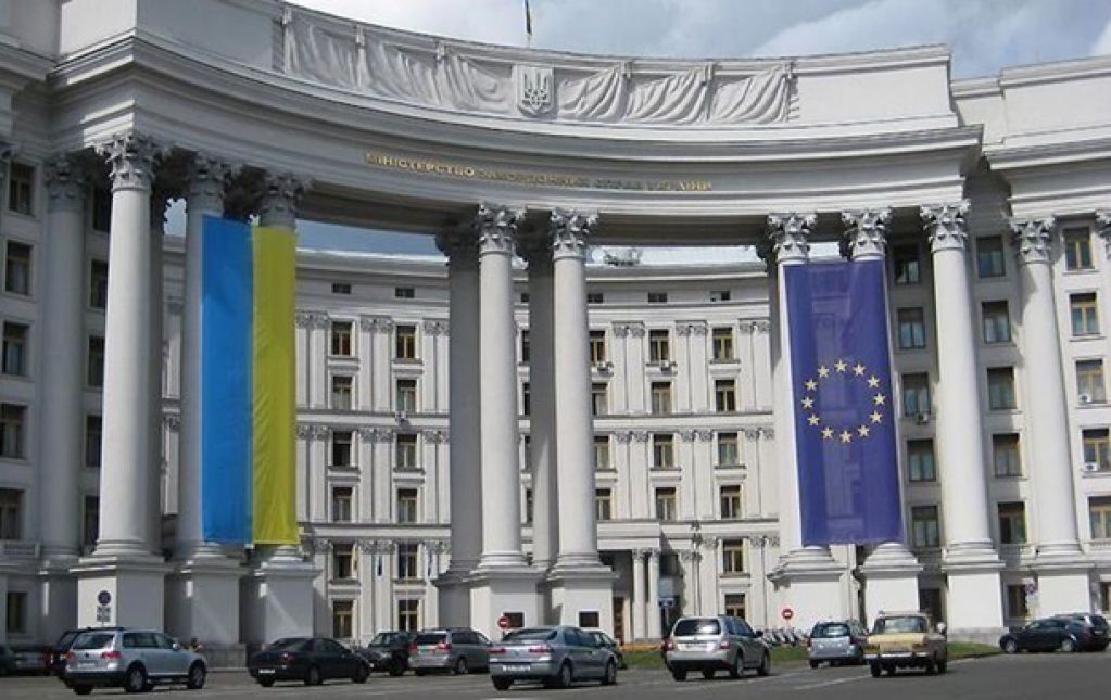 Из-за ограничений домой не могут вернуться почти 2000 украинцев