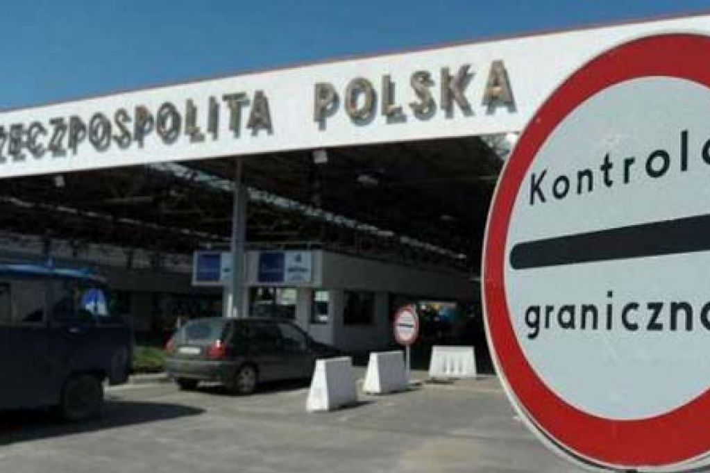 В МИД рассказали, как в Польше оказались заблокированными тысячи украинцев