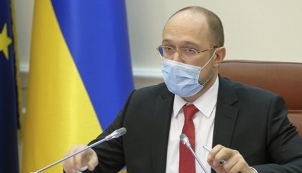 Шмыгаль сообщил, как коронавирус попал в Украину
