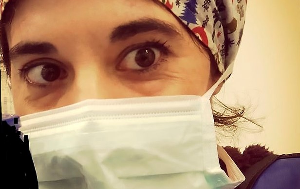 Медсестра, заразившаяся коронавирусом, покончила с собой