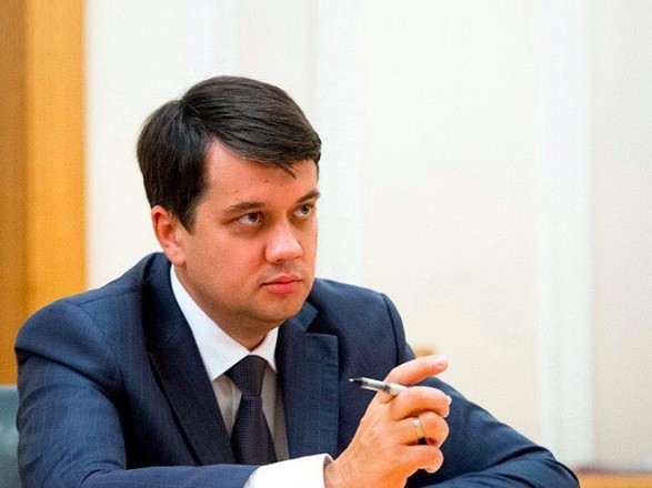 Зеленский получил на подпись три законопроекта, принятые нардепами вчера