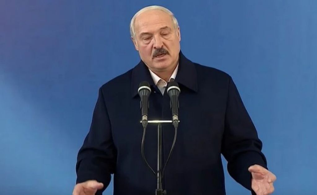 Лукашенко призвал жителей страны чаще выходить на улицу