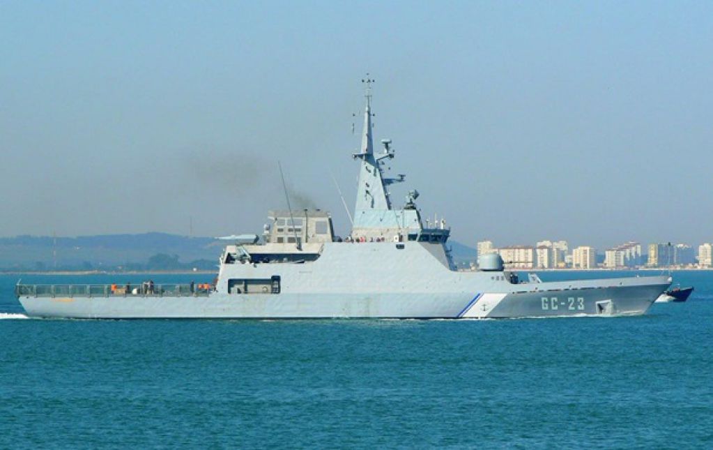 Корабль ВМС Венесуэлы проиграл сражение с круизным лайнером и утонул