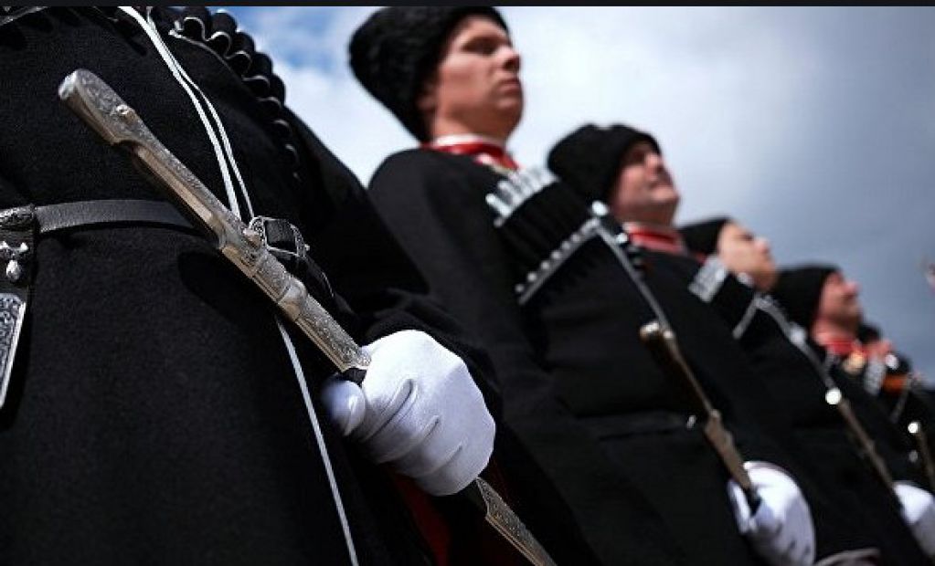 Вывоз бомжей из российского Сочи закончился побегом и избиением казаков