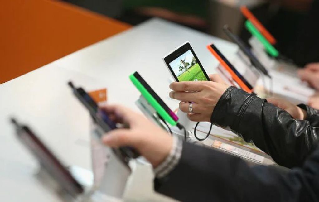 Эксперты подсказали, как правильно дезинфицировать смартфоны