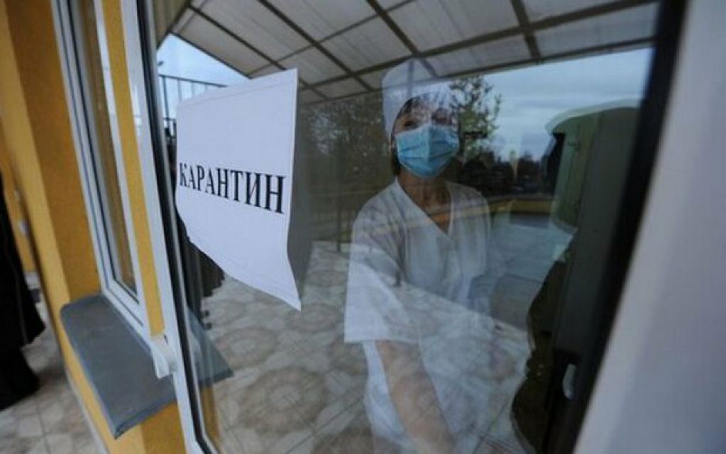 У президента сдали нервы: выступил против карантина