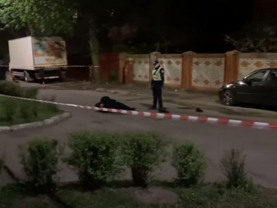 В Киеве преступник выпустил в полицейского три пули: ВИДЕО происшествия