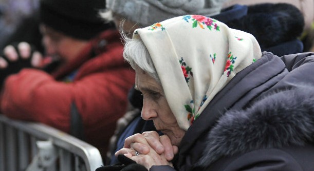 Сколько получают и как долго живут пенсионеры в Украине: грустная инфографика