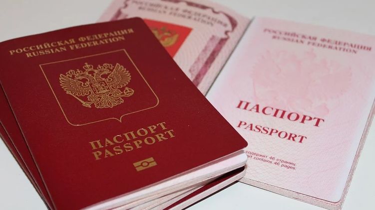 Стало известно, сколько украинцев приняли гражданство РФ за три месяца