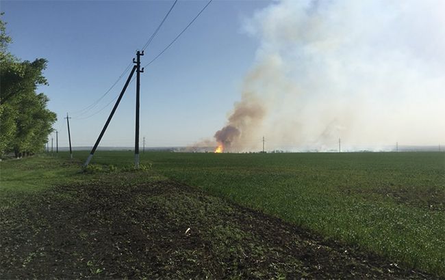 В Балаклее опять тушили пожар возле военных складов 