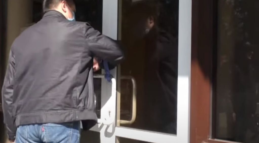 В Украине придумали антикоронавирусную дверную ручку