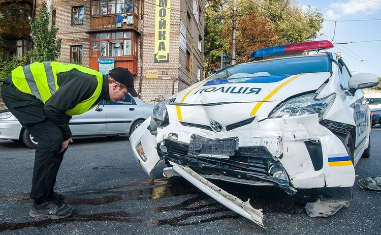 «Дармоеды Авакова»:  почему украинцы недовольны своей полицией?