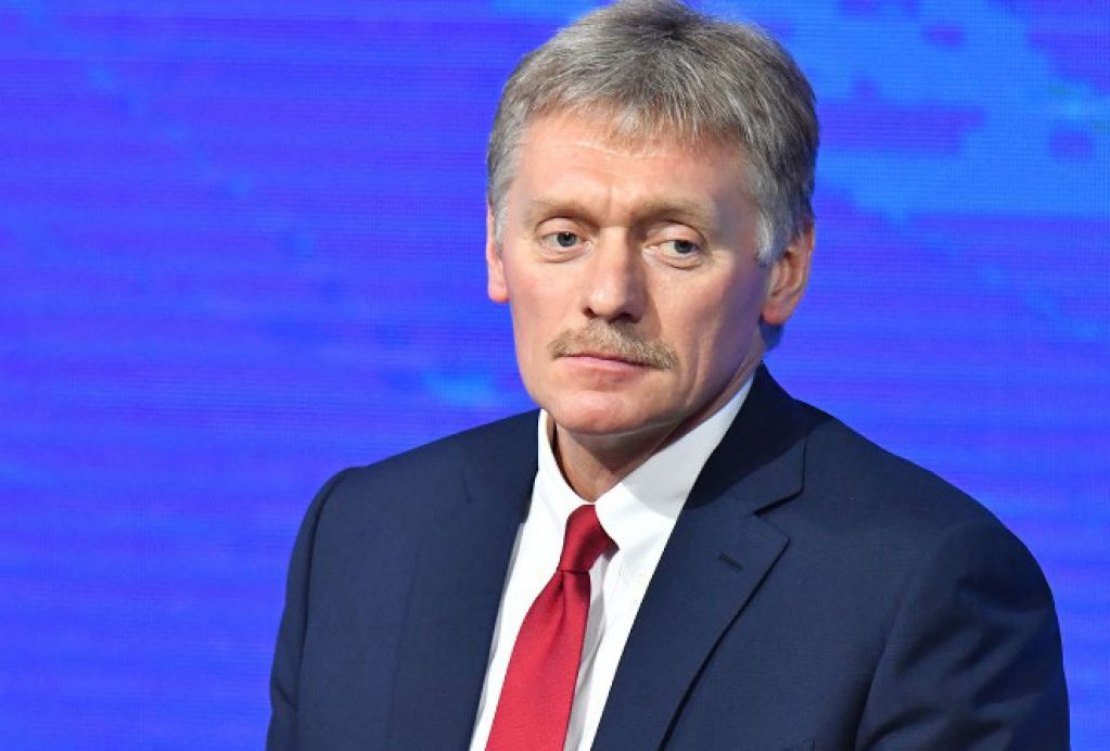 Песков объяснил, почему вирус до сих пор не "зацепил" Путина