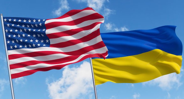 Суд вимагає від США оприлюднити переписку щодо України