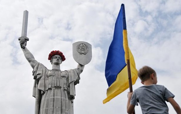 Сколько украинцев считают День Победы важным праздником – опрос