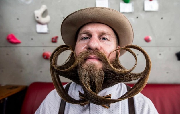 Ученые выяснили, почему бородатые мужчины успешнее в драке