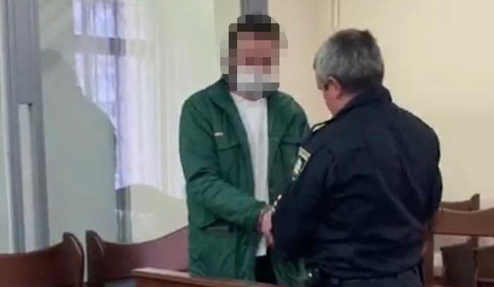 В Киеве поймали педофила, снимавшего в порно своего крестника