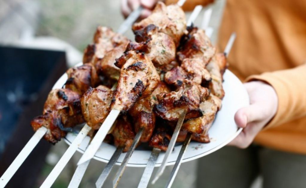 Ошибки в приготовлении шашлыка, после которых мясо можно смело выбросить